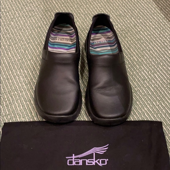 dansko slip resistant work shoe